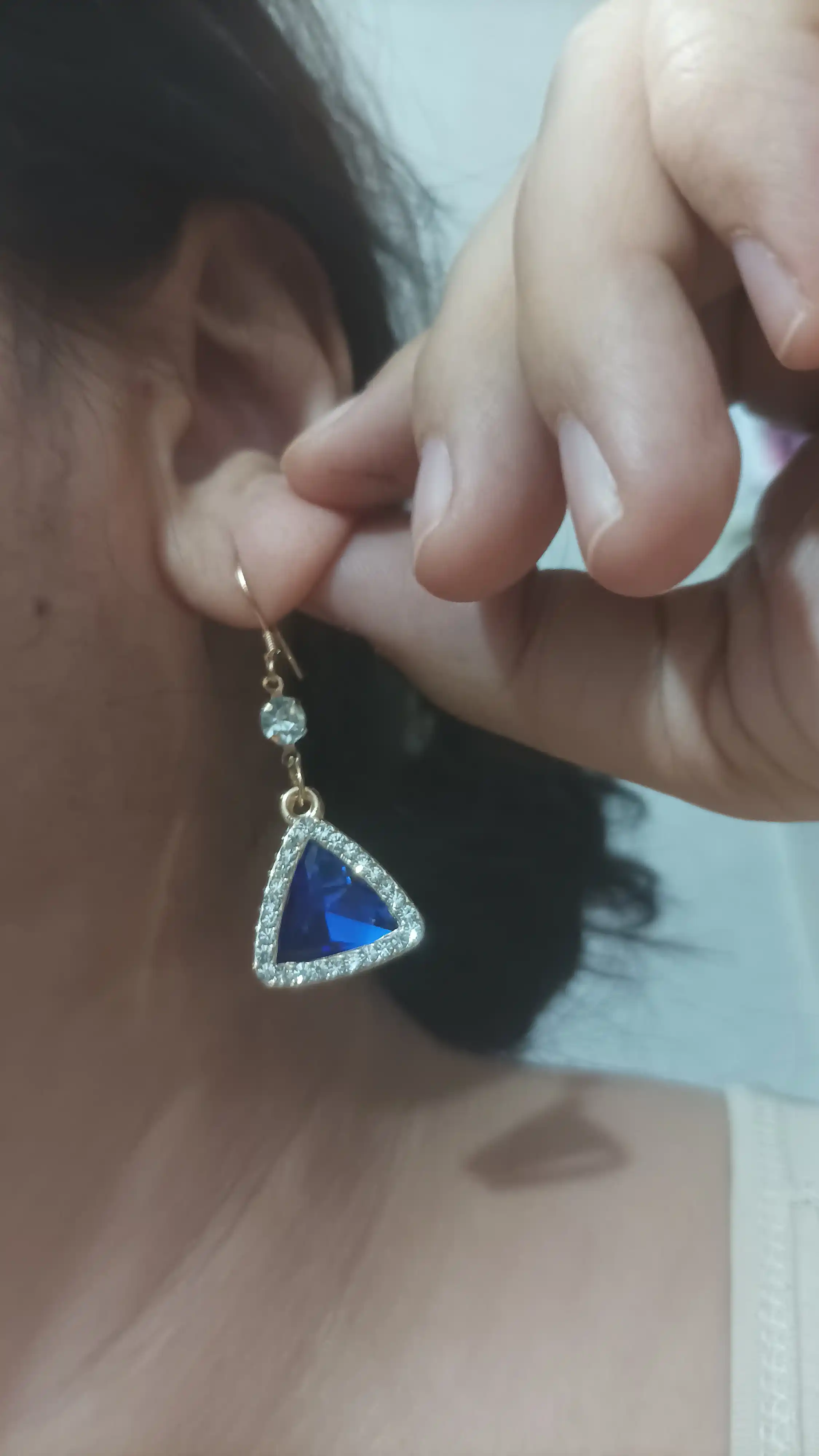 Серьги с камнями