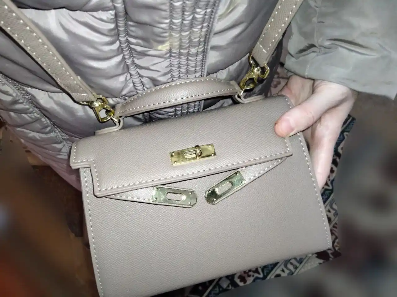 Hermes Kelly uslubidagi yelkaga o'sma kichkina ayollar sumkasi, sovg'a qizlar uchun