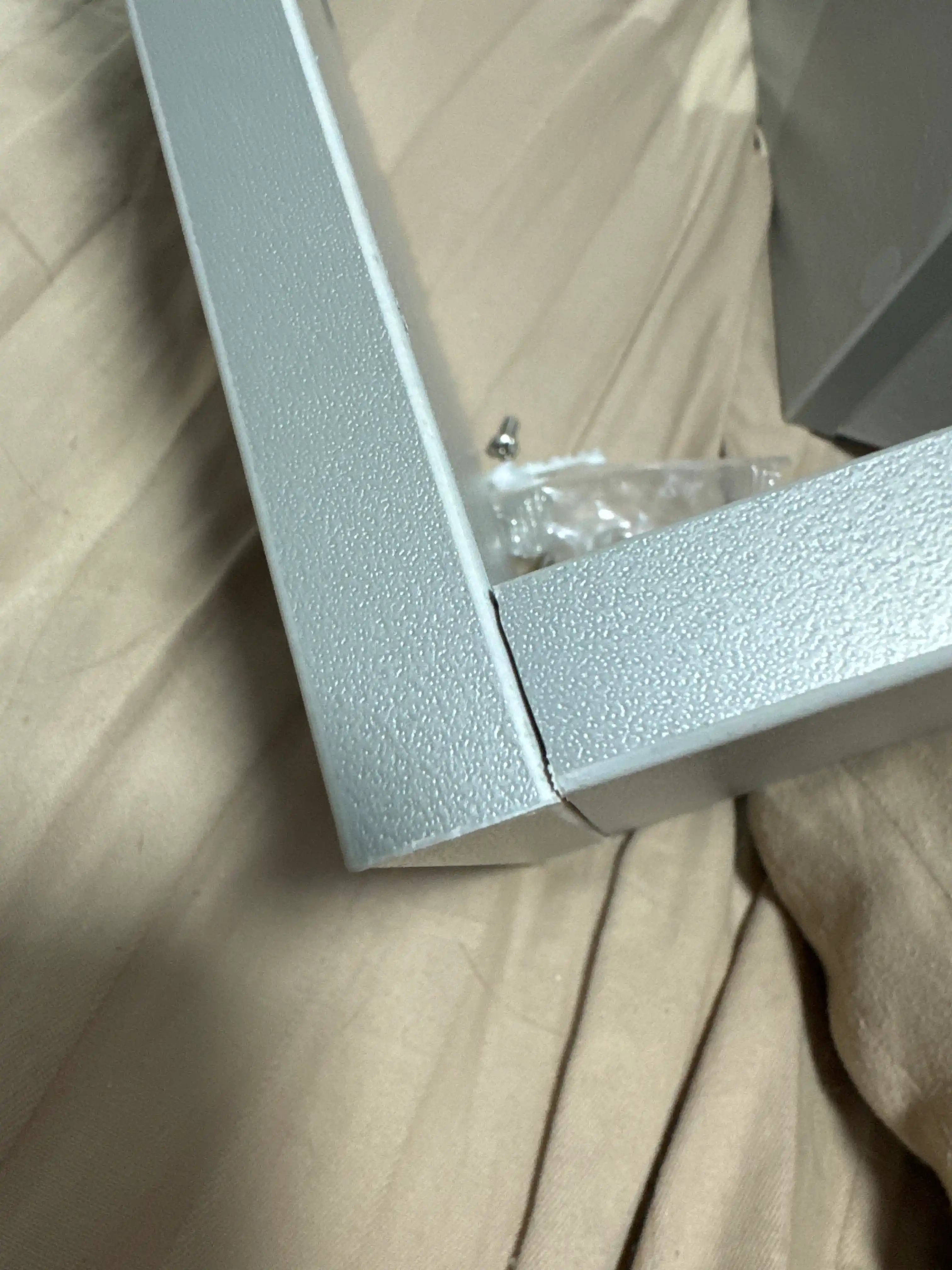 Yog‘och devor tokchalari to‘plami — 3 dona, kvadrat shakl