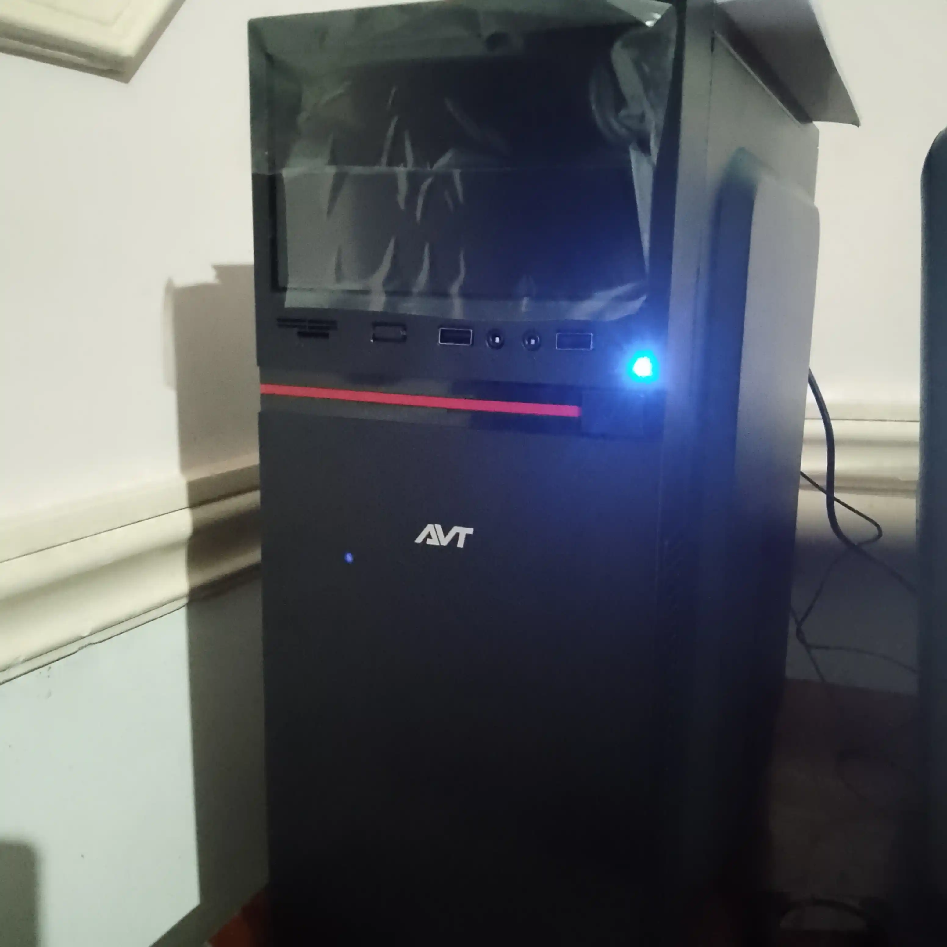 Kompyuter Intel Core i5 4 yadro protsessoriga asoslangan tizim bloki