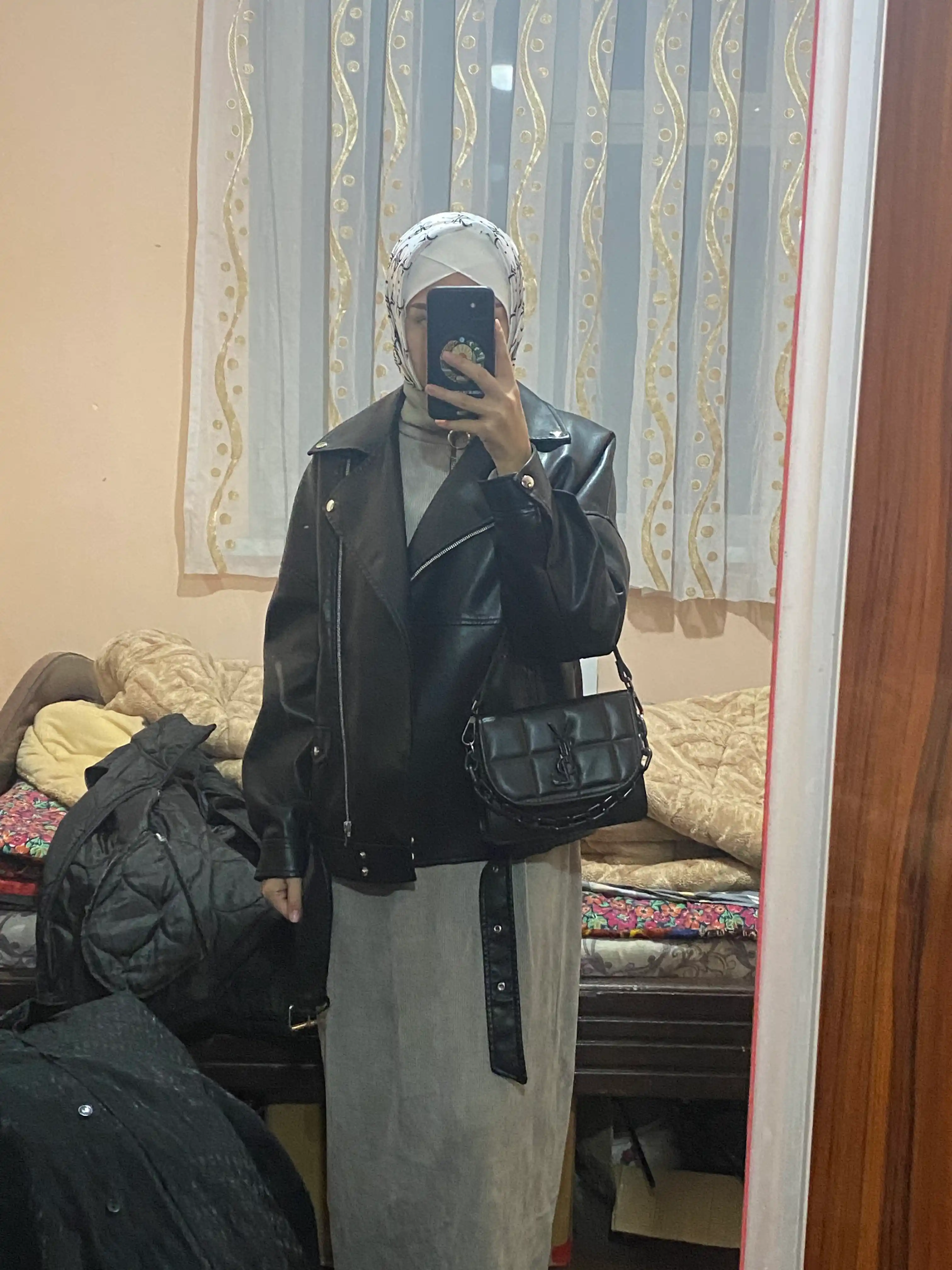 Атласный платок, 90 * 90 см