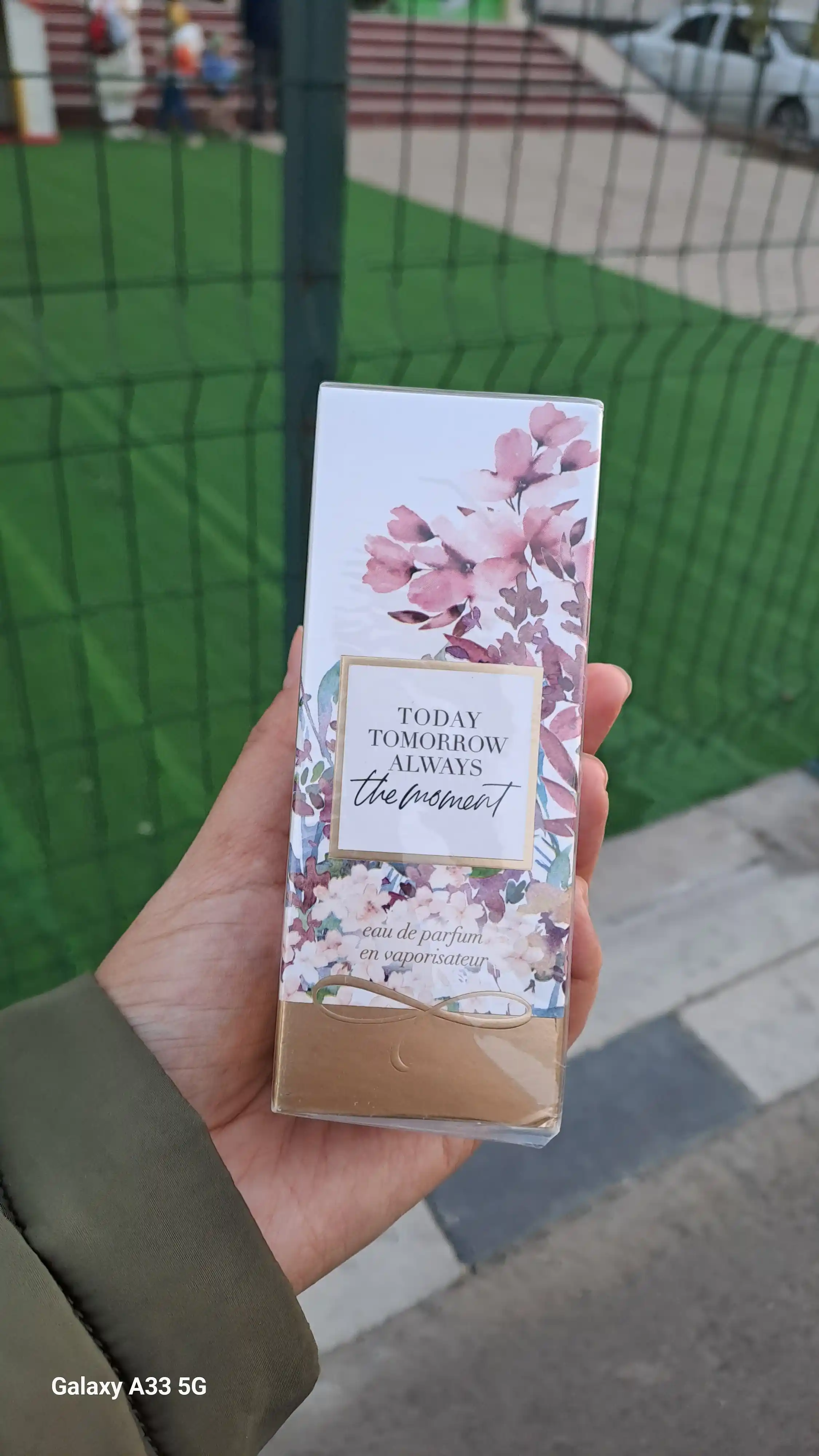 Парфюмерная вода Avon The Moment для нее, 50 мл