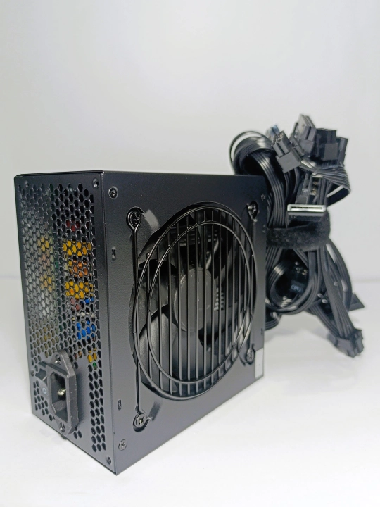 Блоки питания SAMA Neview 600W/700W/750W