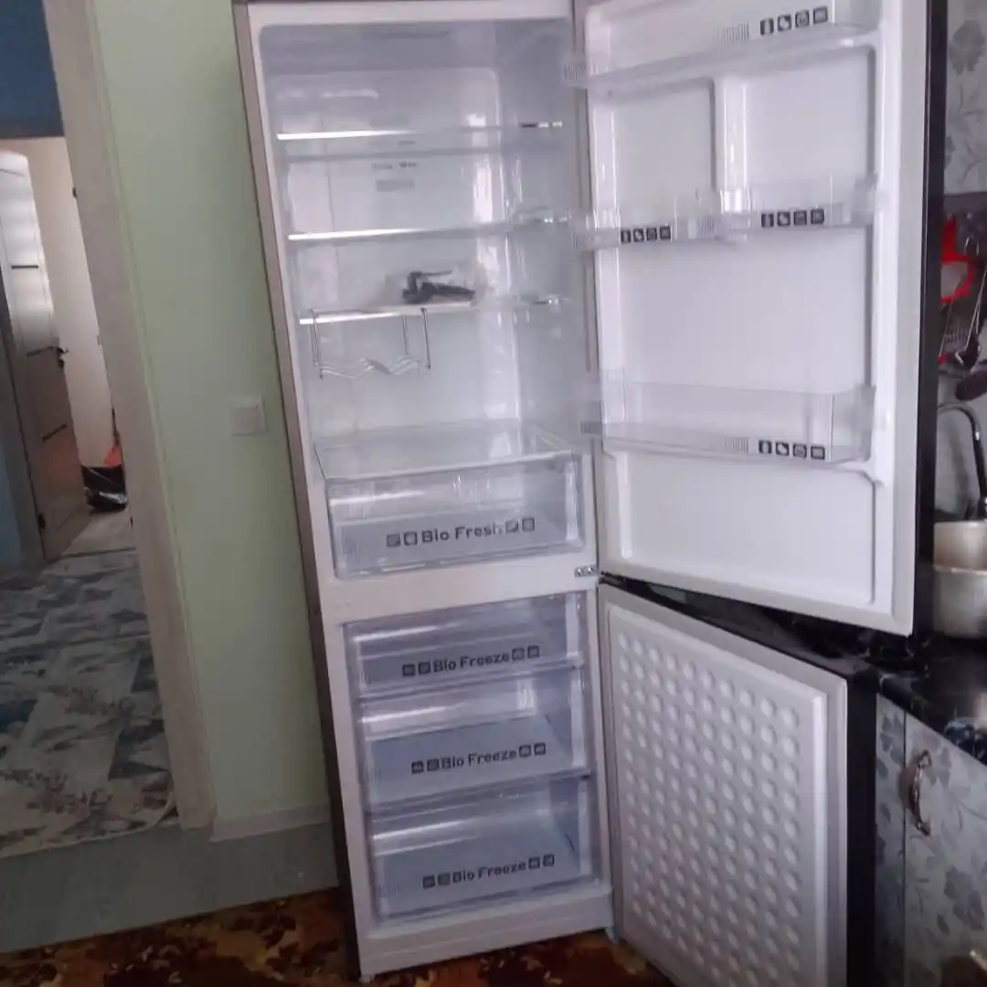 Холодильник Artel GRAND Inverter ART-HD430RWENE