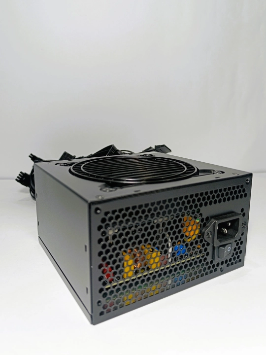 Блоки питания SAMA Neview 600W/700W/750W