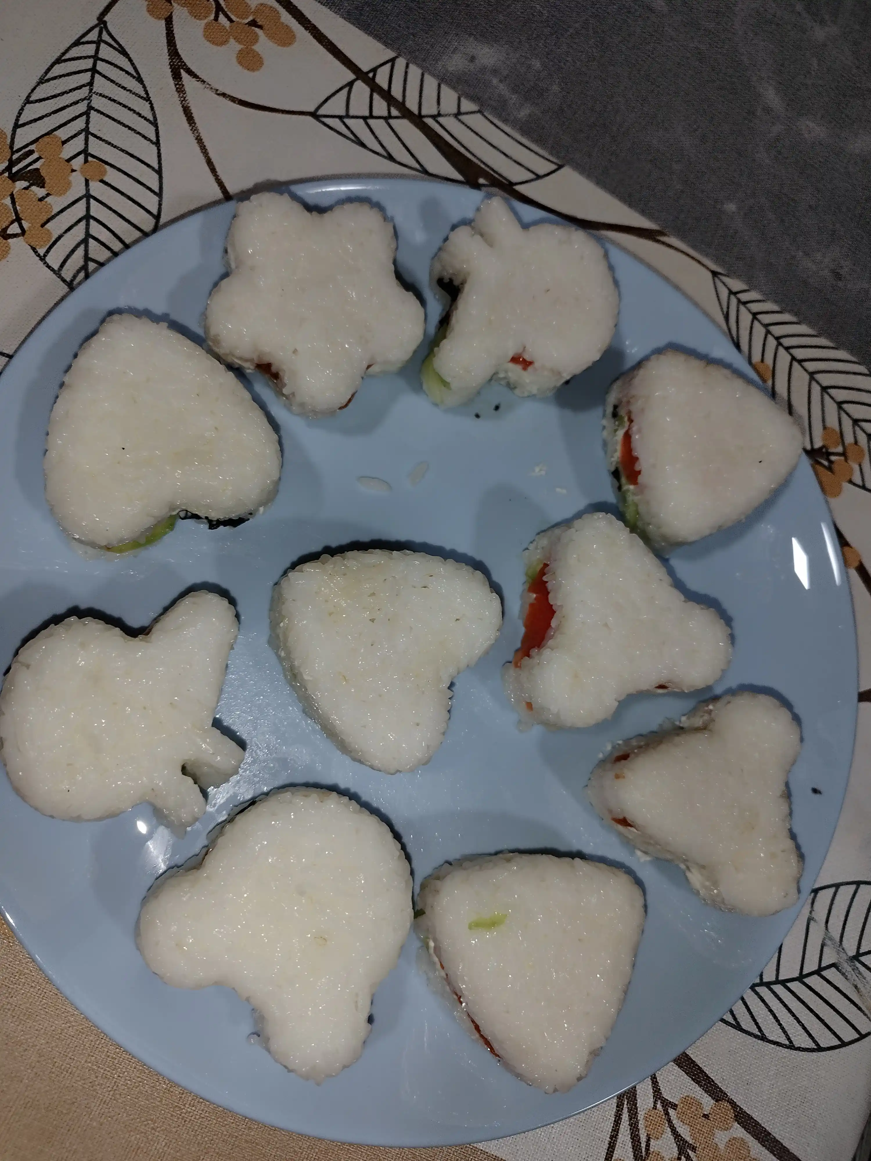 Onigiri, roll, sushi tayyorlash to'plami, press-shakllar 7 dona