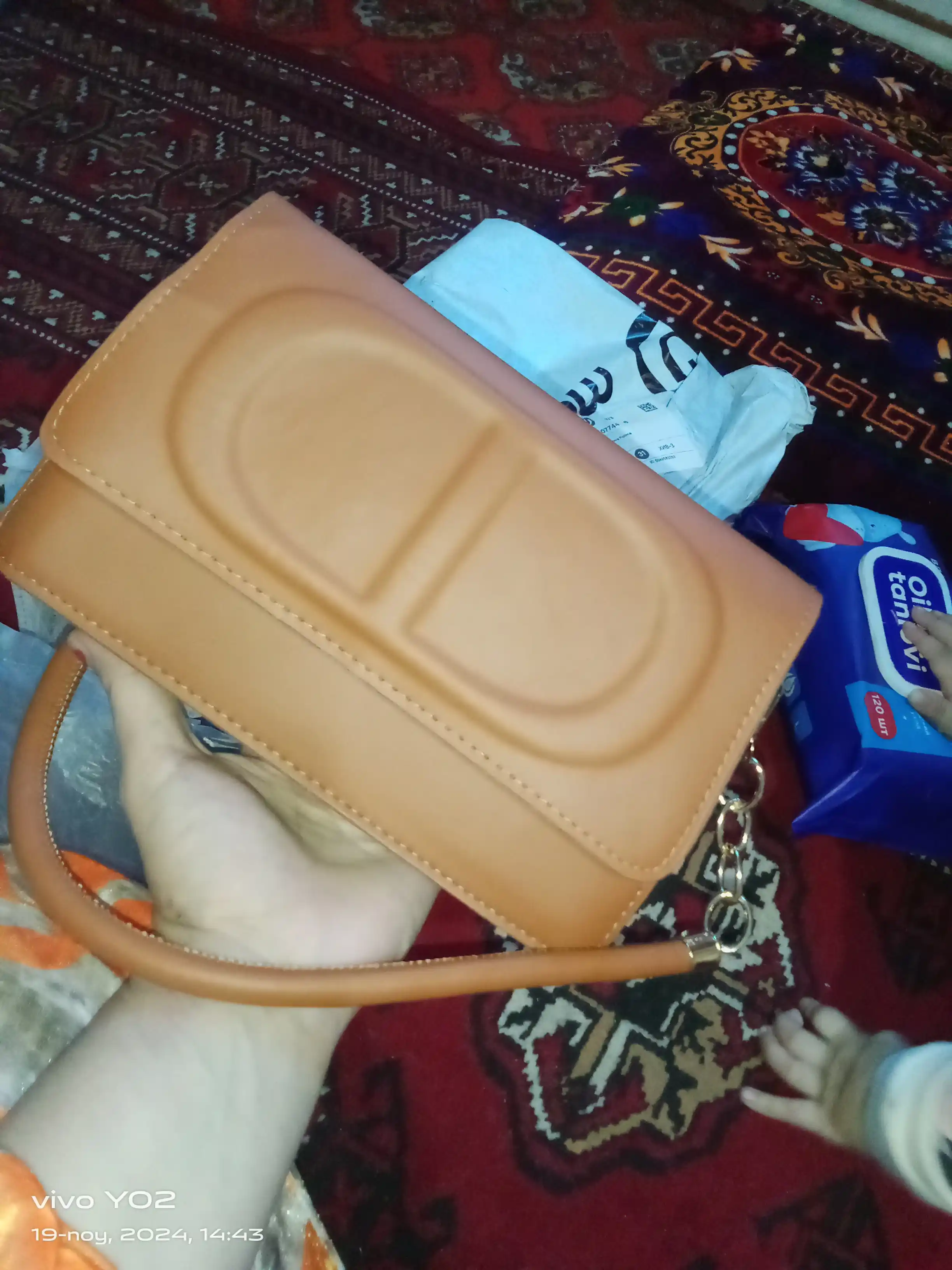 Женская сумка через плечо