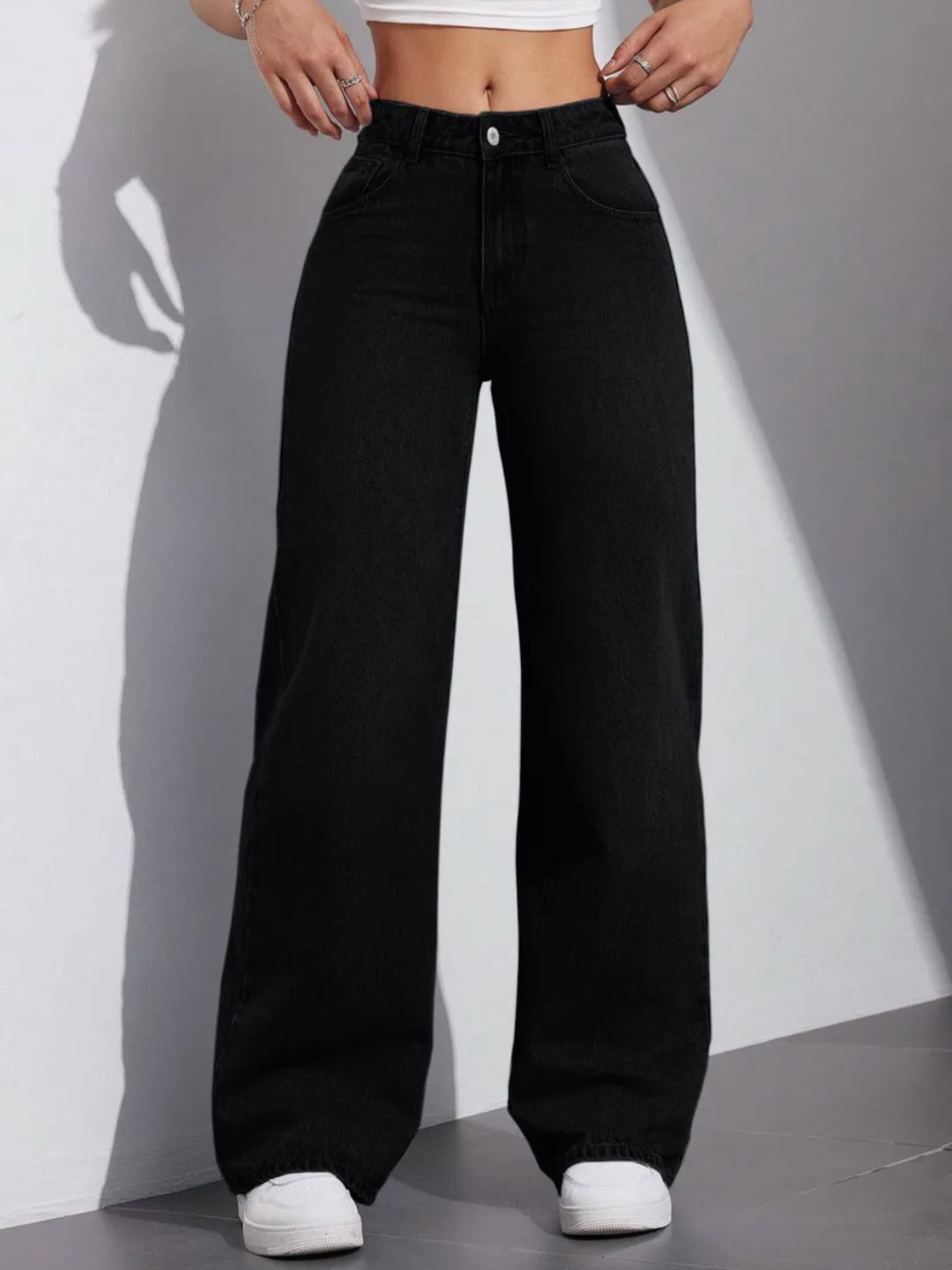 Rus seks video swingers Ofitserning yosh xotinini sikayotgan askar surati.