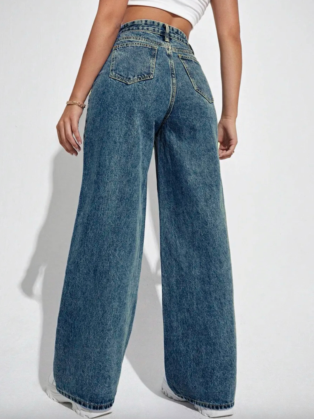 Suvdagi samimiy fotosuratlar NUJlar bilan jinsiy aloqa