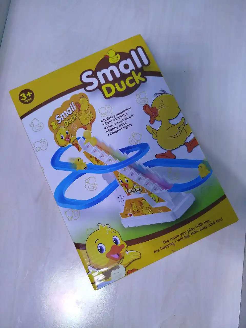 Забавные утки на аттракционе SMALL DUCK