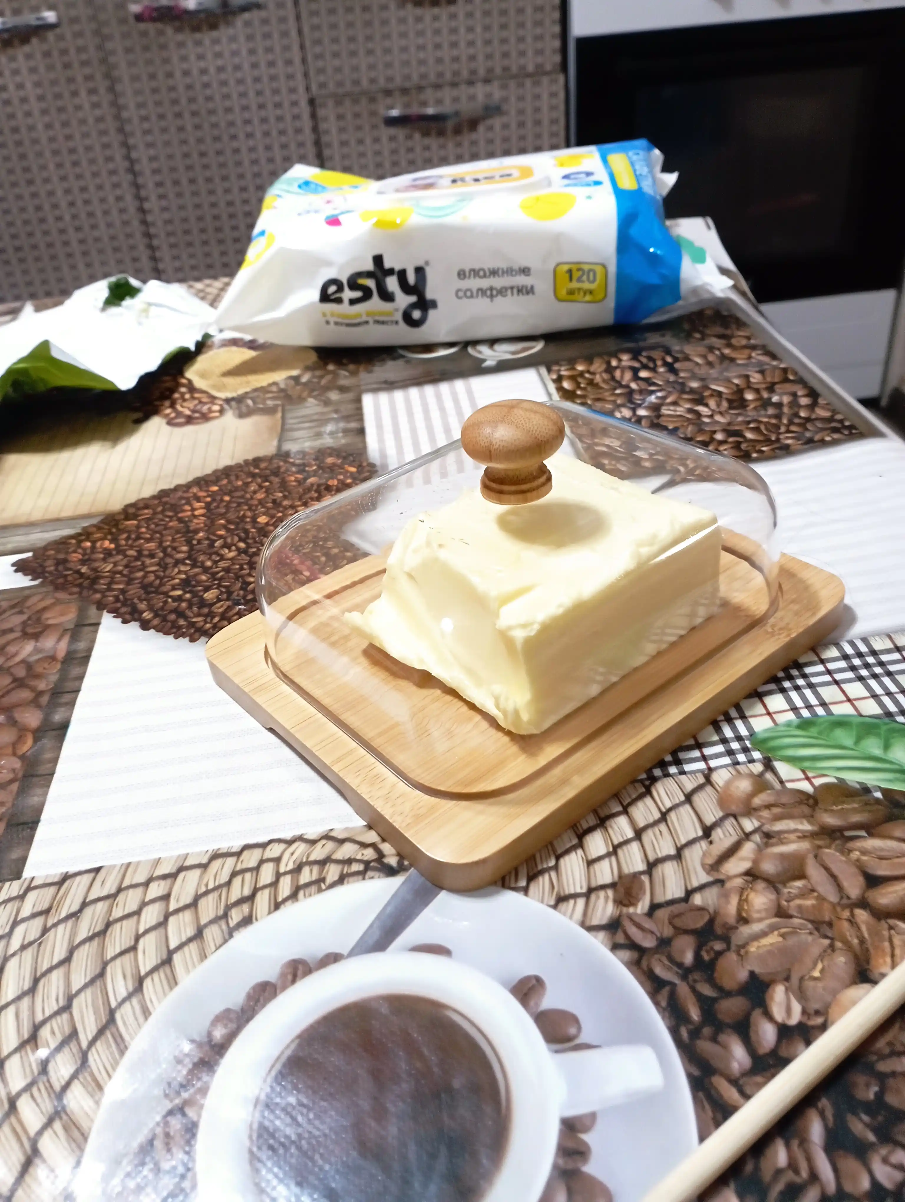 Масленка из бамбука и пластика