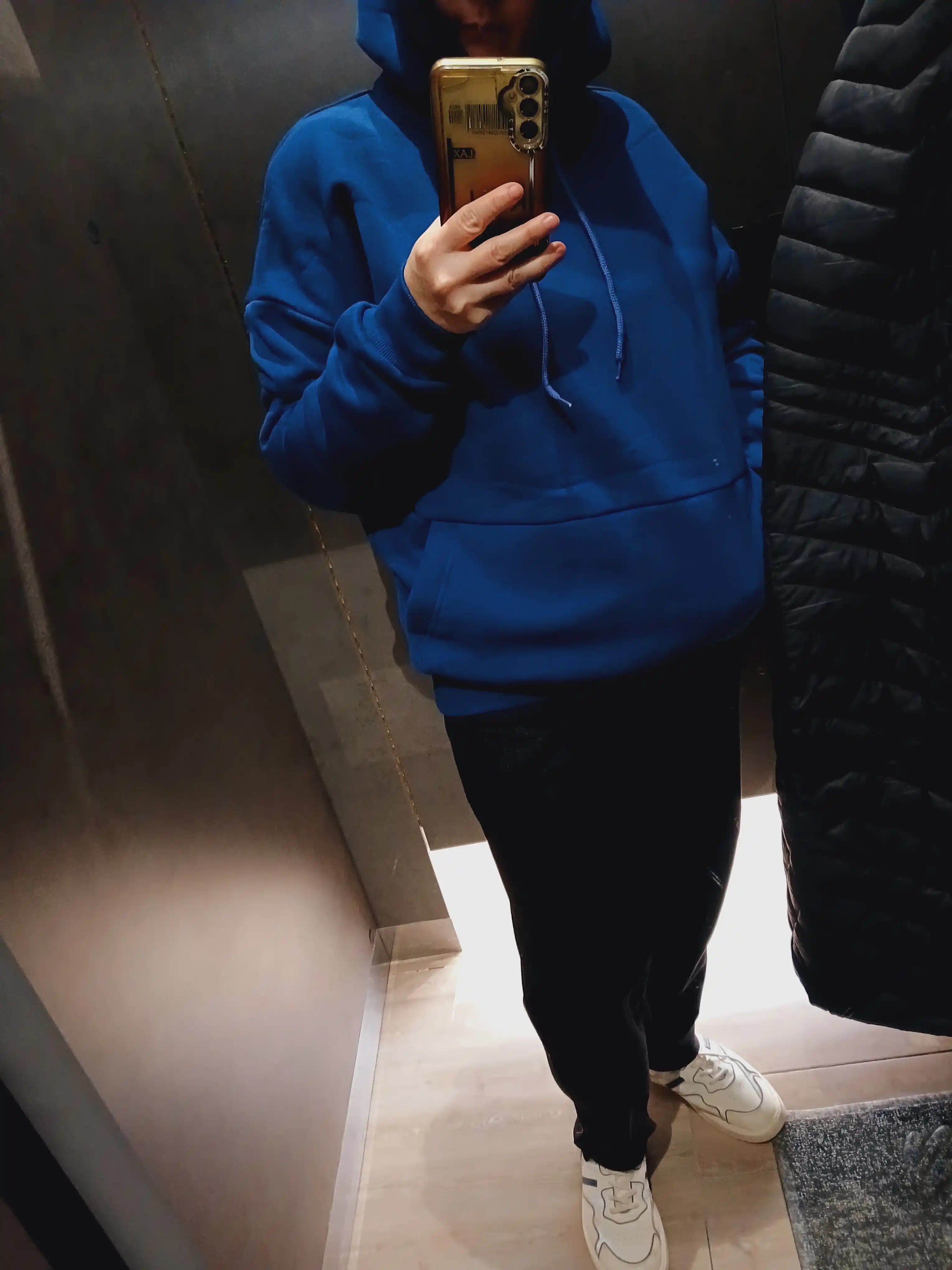 Ayollar Sport kostyumi, oversize, turmagi bilan