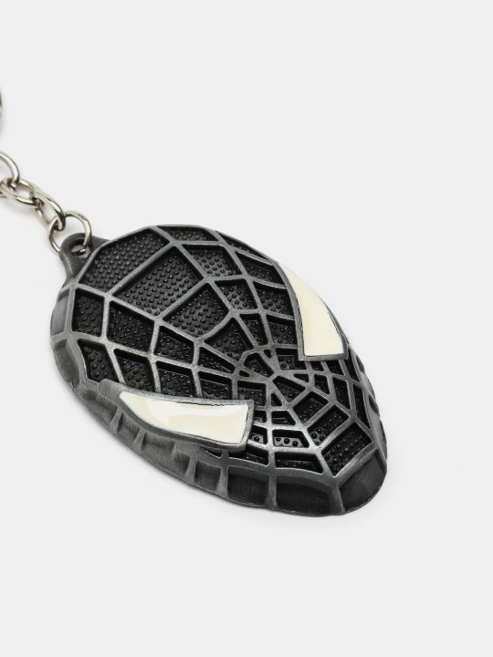 O'rgimchak odam va kapitan Amerika qalqoni kalitlar uchun breloklar, Marvel fanatlari uchun