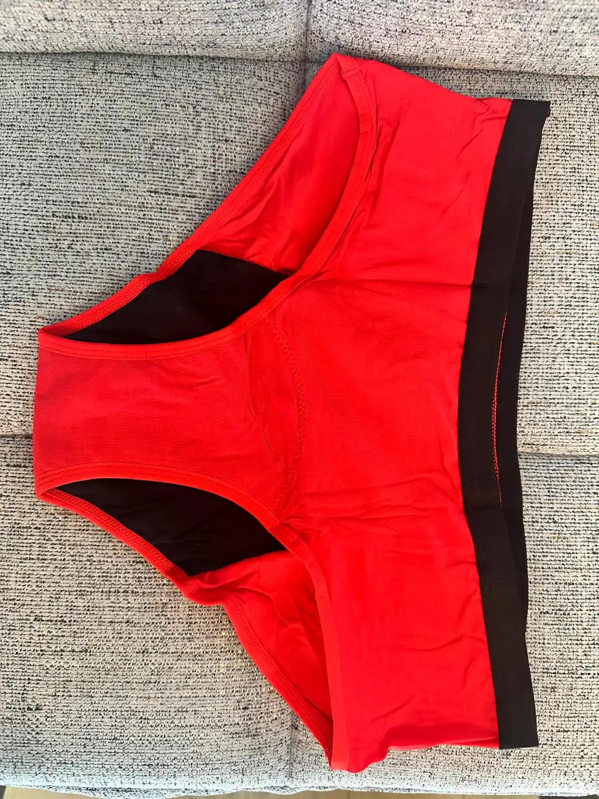Yengil ajralmalar uchun Nellaning ko‘p martalik hayz trusiklari, XS-XXL o‘lchamlarda