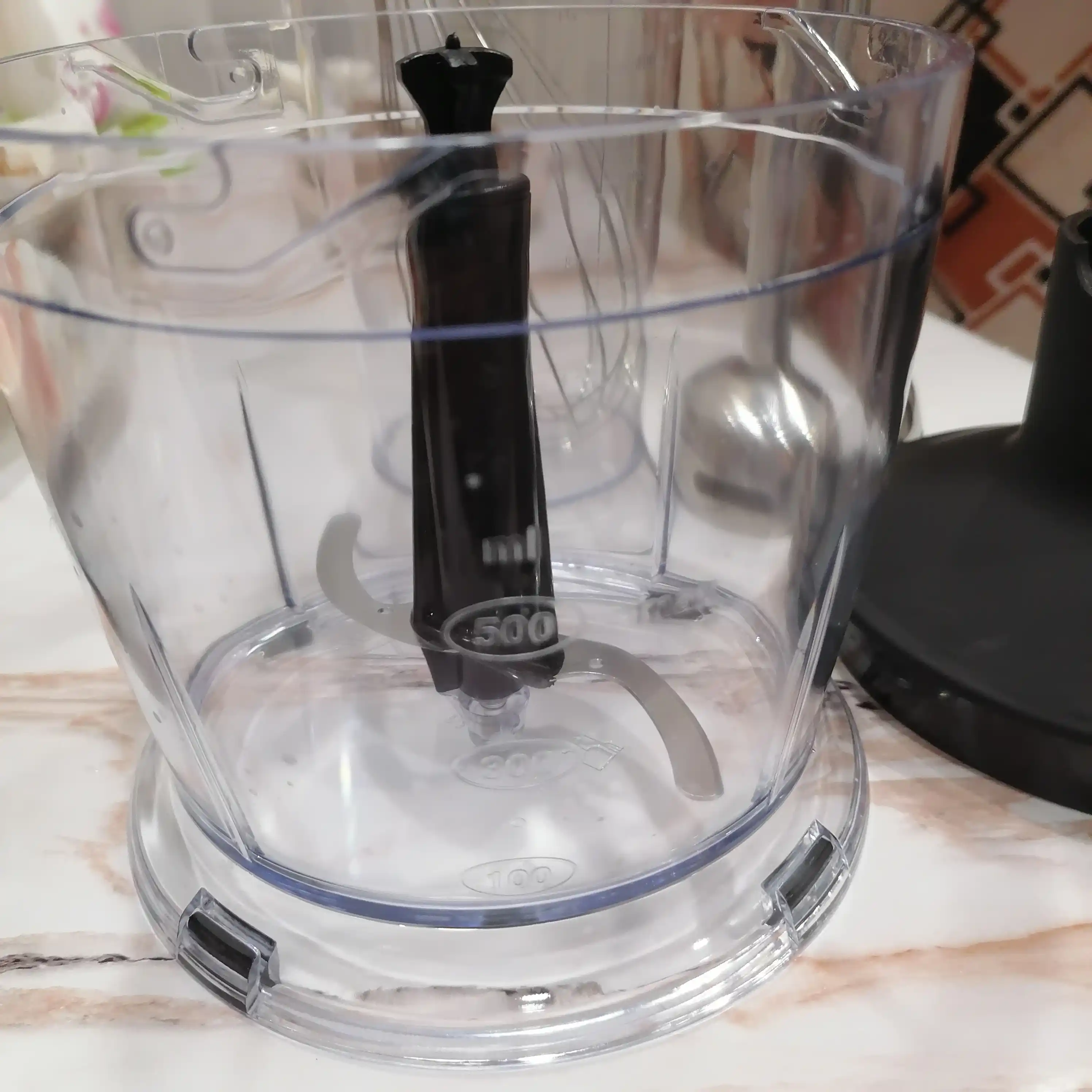 Ardesto HBK-1601BR elektr blenderi, 900 Vt, stakan 600 ml, ko‘pirtirish,maydalash, 5 rejim