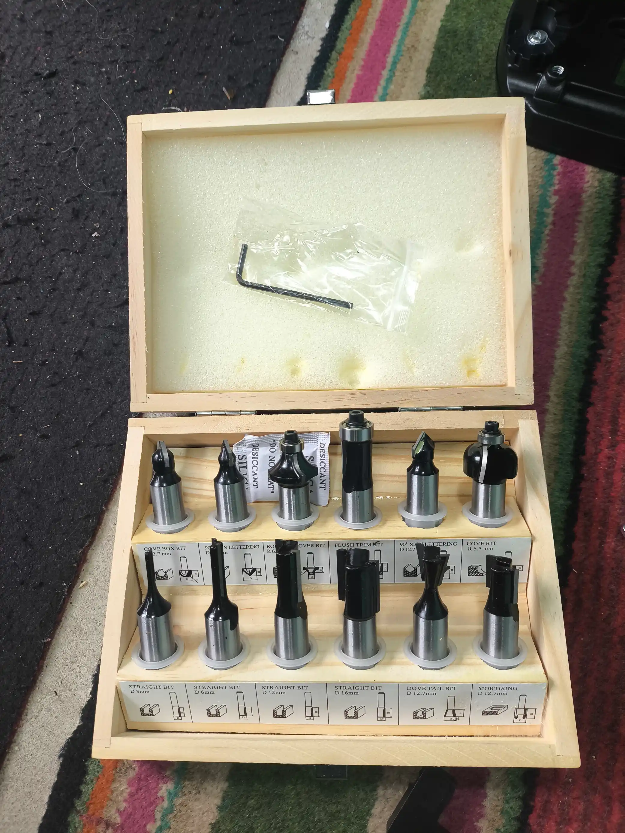 Elektr frezeri TEH TER7125 1500 Vt, patron 8/12 mm, 23000 ayl/min