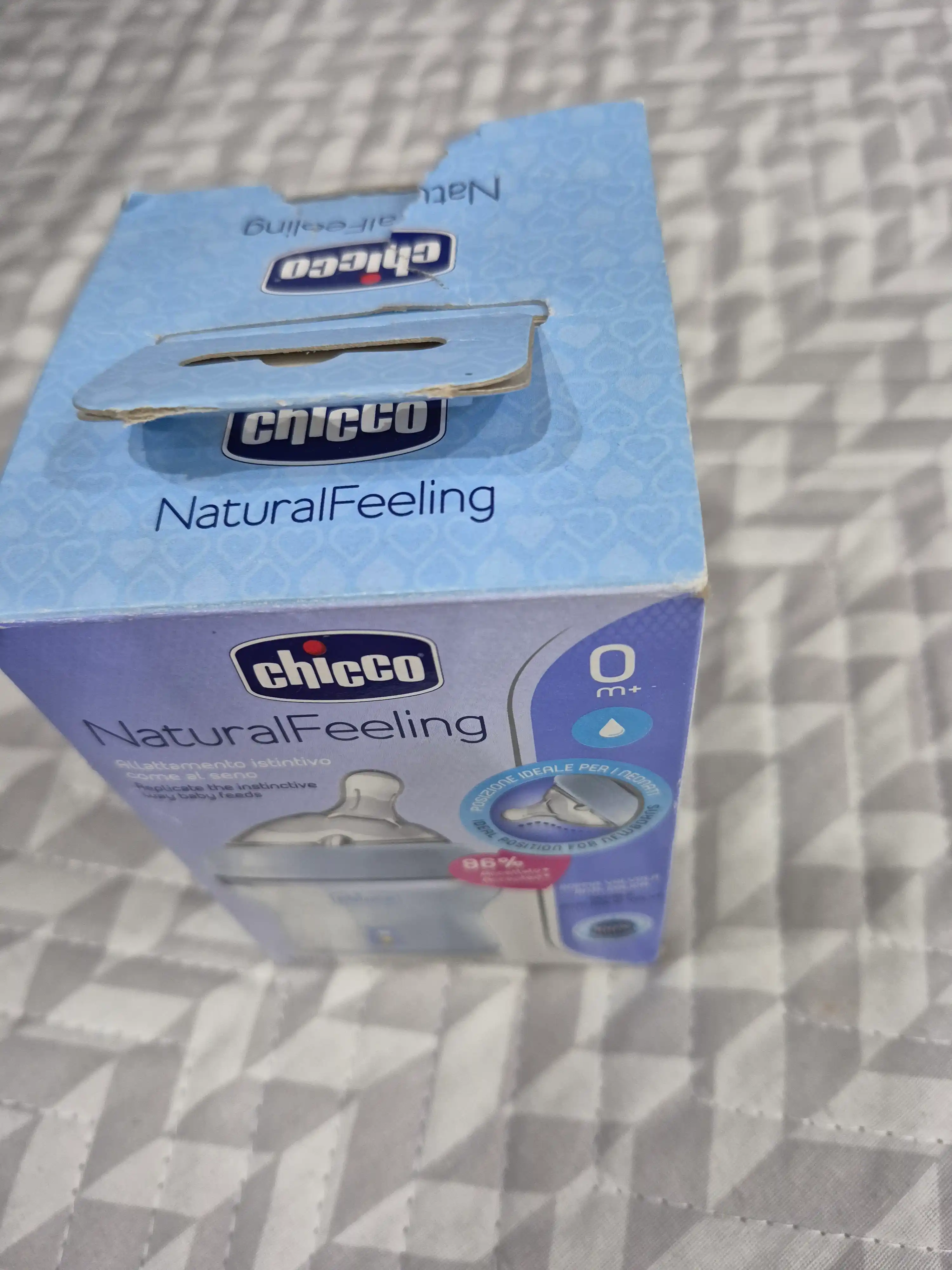 Shisha Chicco Natural Feeling sekin oqim, plastik, 0m + 150 ml