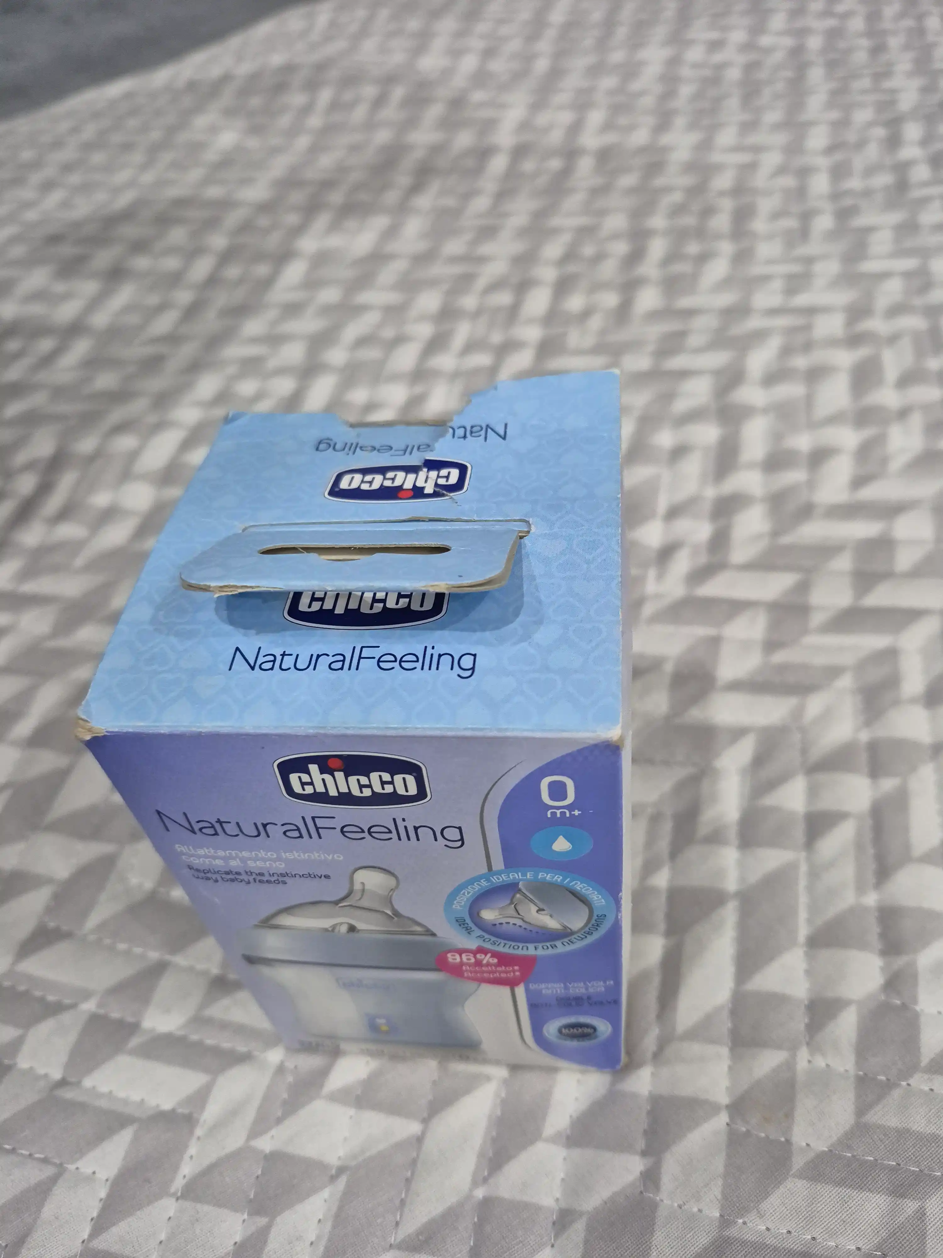 Shisha Chicco Natural Feeling sekin oqim, plastik, 0m + 150 ml
