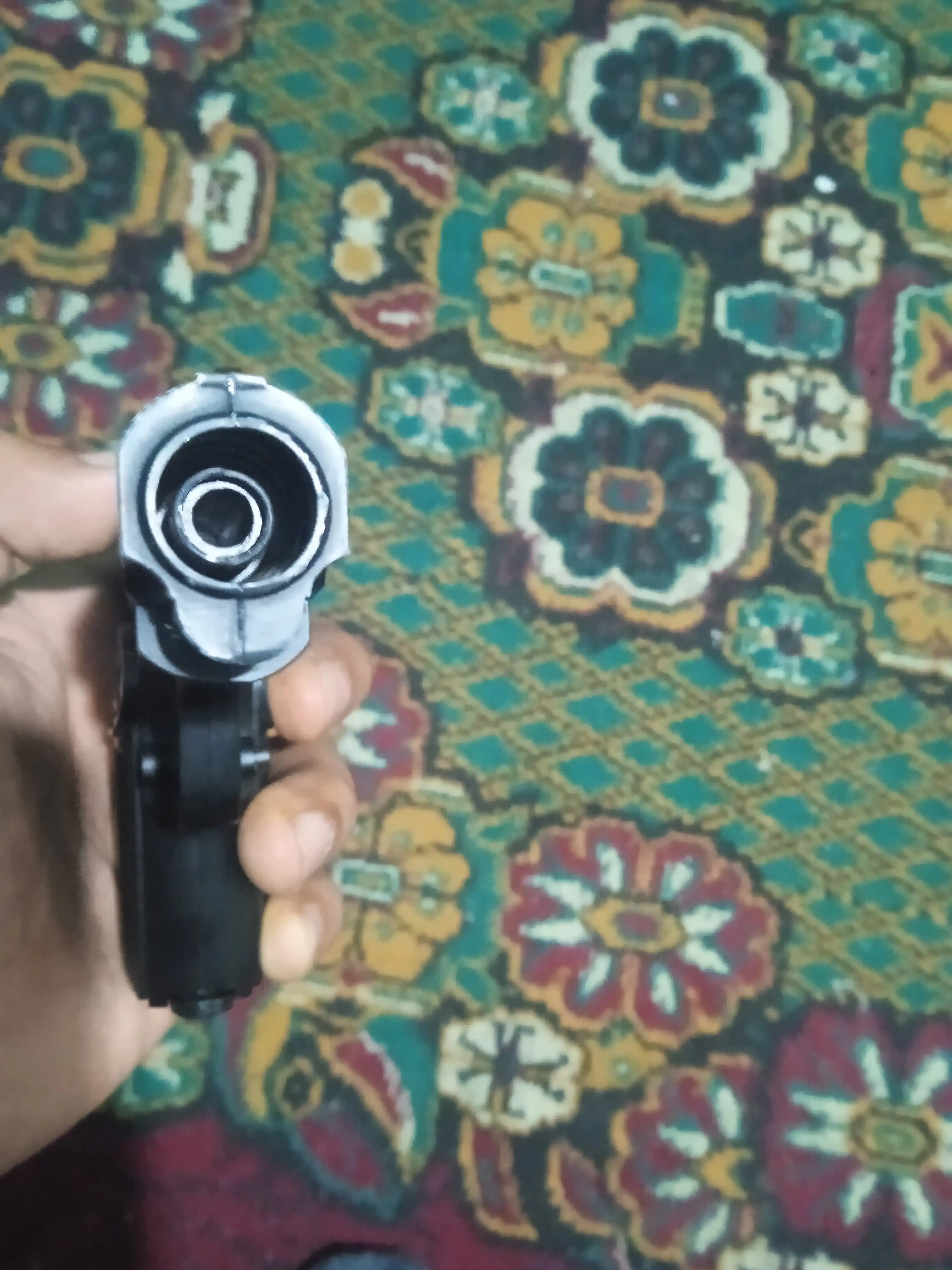 Металлический игрушечный пистолет с глушителем