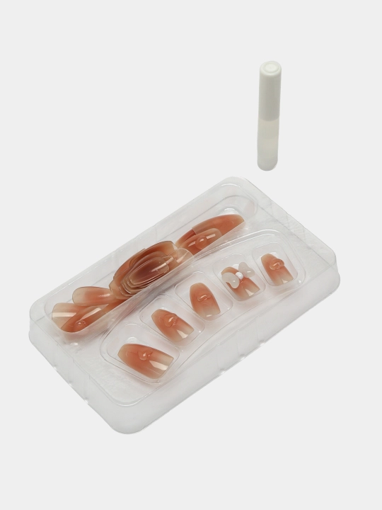 Gel tirnoqlar