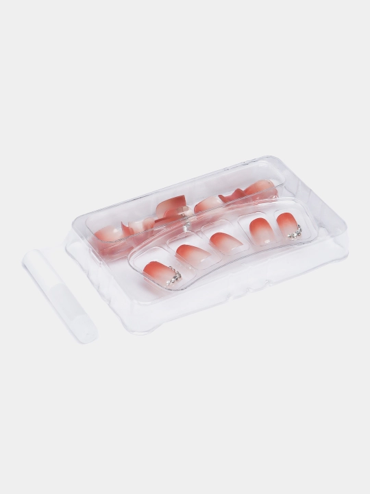 Gel tirnoqlar