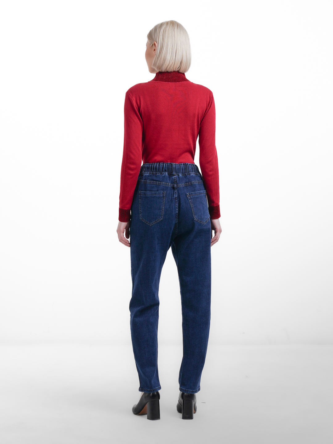 Internetda jinsiy aloqa uchun jinsiy aloqa va shantaj suratga olingan