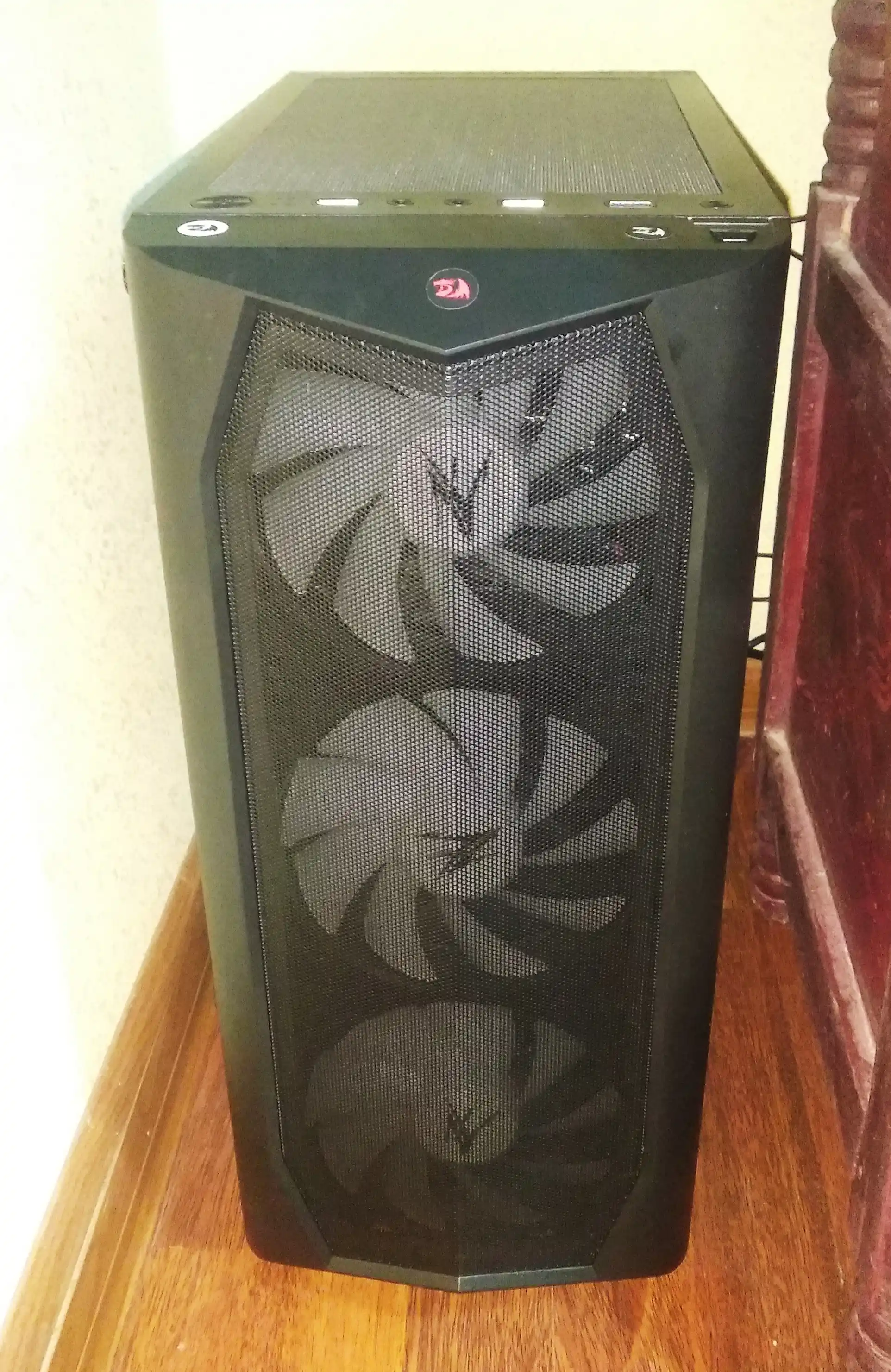 Компьютерный корпус Zalman N4 N4REV.1, 6 кулеров в комплекте, стекло, RGB подсветка