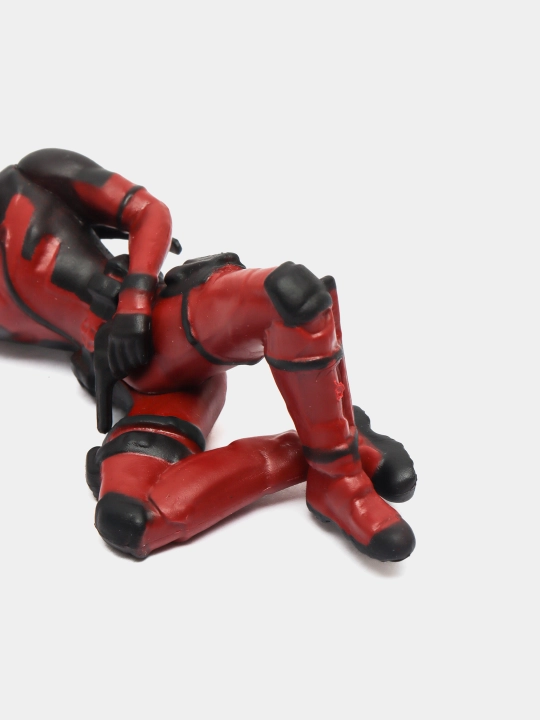 Marvel Comics filmidan Deadpool haykalcha figurasi sovg'a suvenir va interyer uchun dedpul