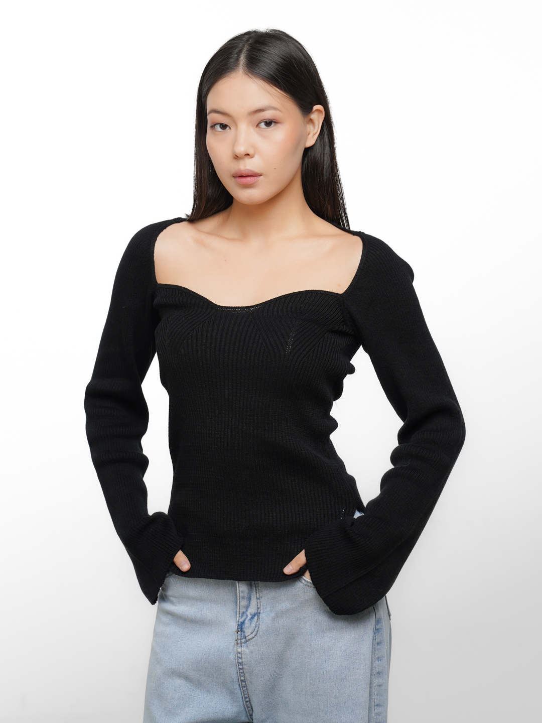 Yigit qizni qoliga kishan boglab qoydi (video) Katta labli mushuk porno video