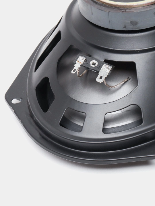Pioneer 1000w 2 ta qovun kalonka ustki setkalari bilan cheti rezinkali usilitel kerak emas