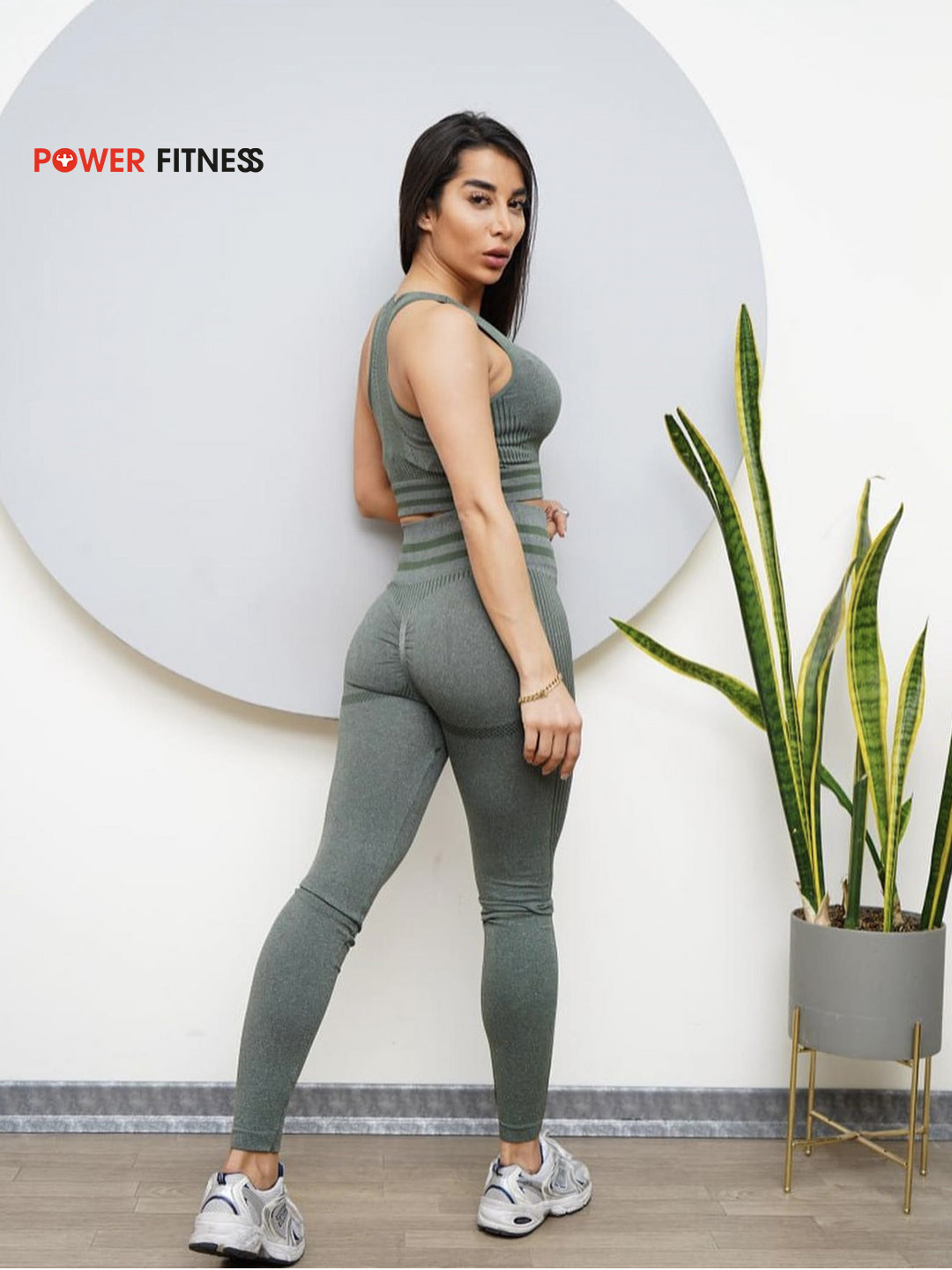 Ayollar uchun fitnes kostyumi, leggingslari va top, 2 tasi 1 da, o'lchmi standar S-M-L-XL - 
