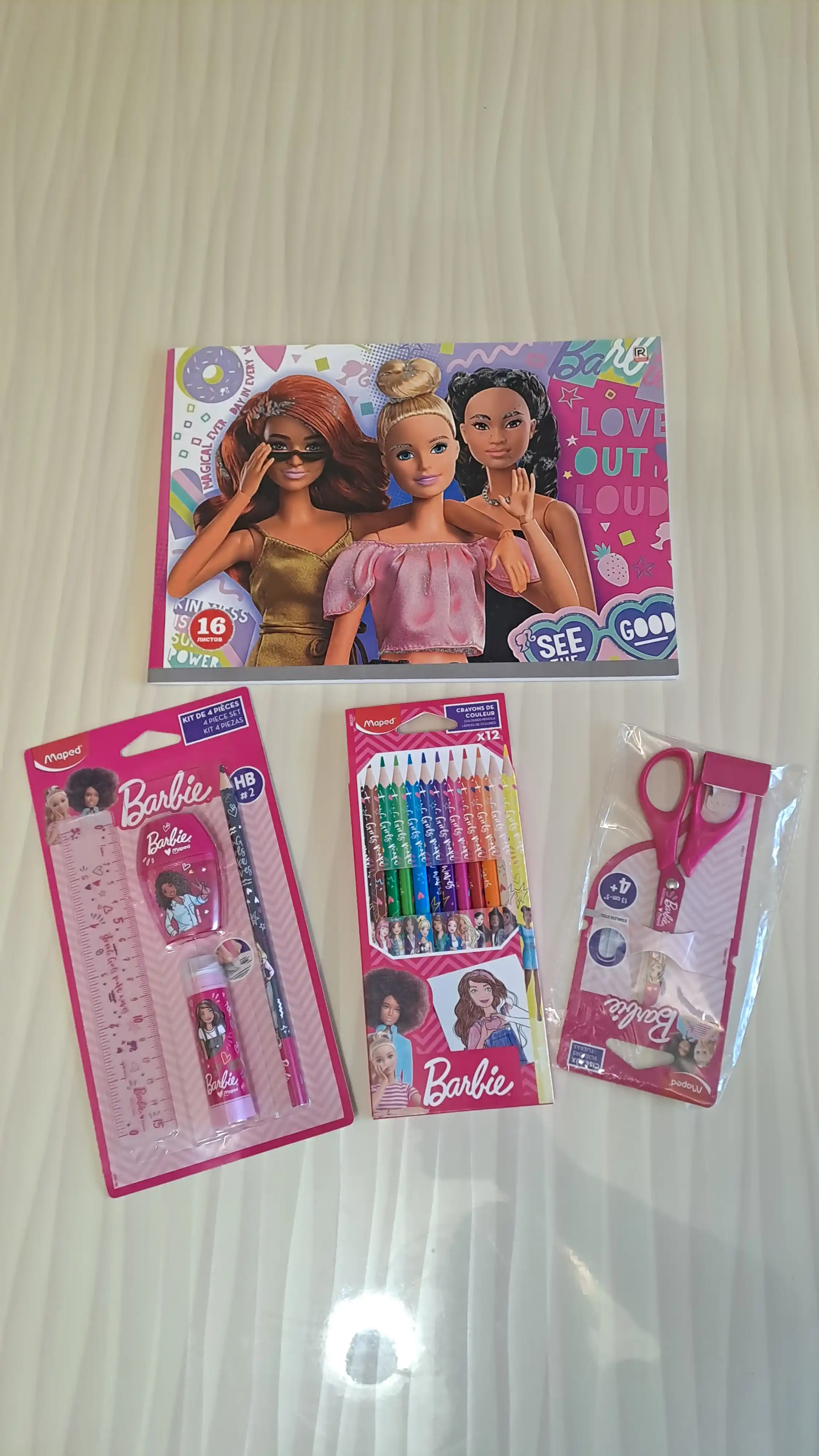 Rangli qalamlar BARBIE X12 CARD BOX MAPED 862207