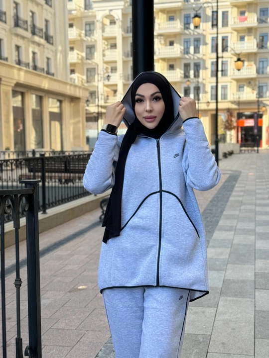 Qish va bahor uchun mos keladigan, qalin va issiq, sochli ikkilik ayollar kostyumi