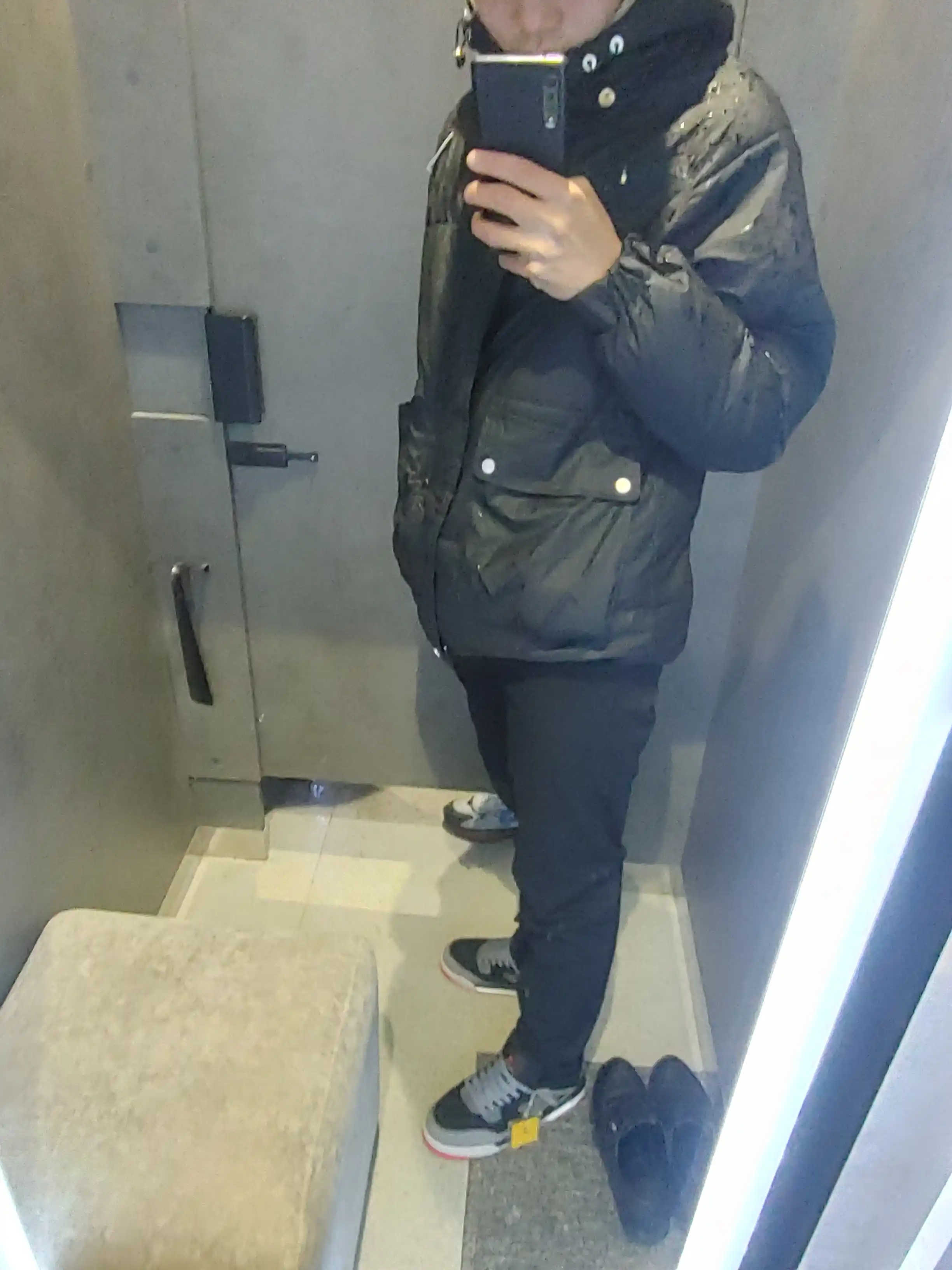 Кроссовки для мужчин DJordans