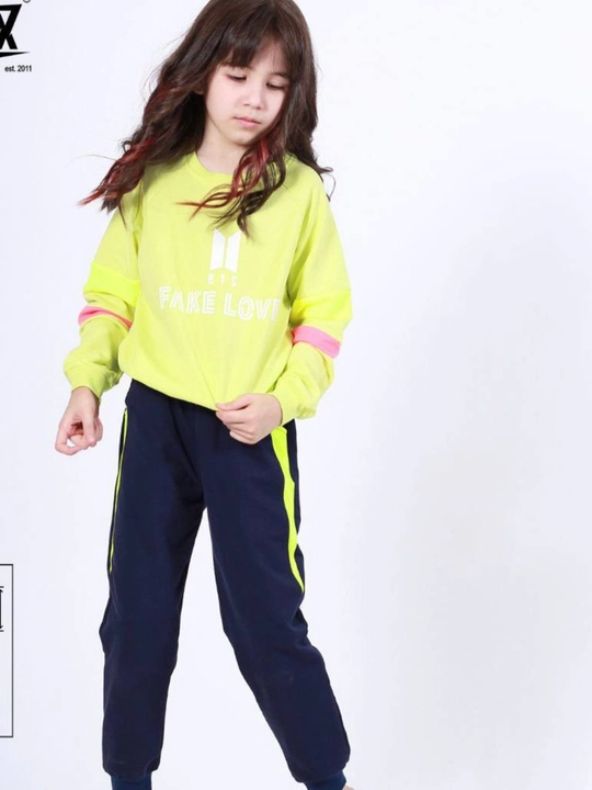 Qizlar kiyimlari to'plami - 