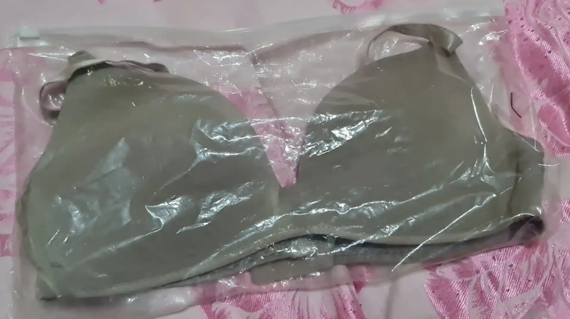 Ayollar byustgalteri suyaksiz (kostochkasiz), qolipli chashka, asosiy lifchik, 4 xil rangda