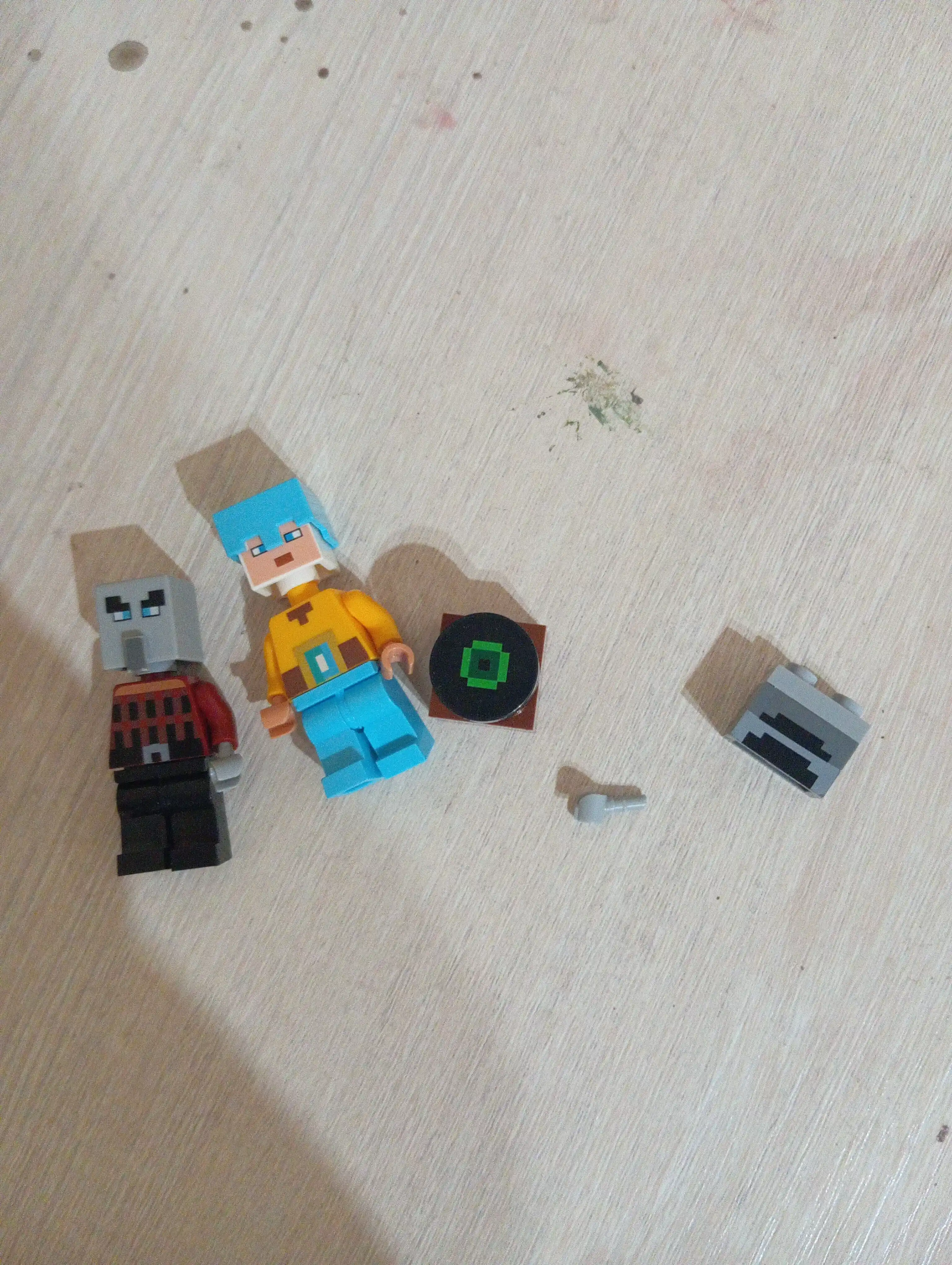 Lego My World konstruktori Lego Minecraft, Cube world bilan mos keladi