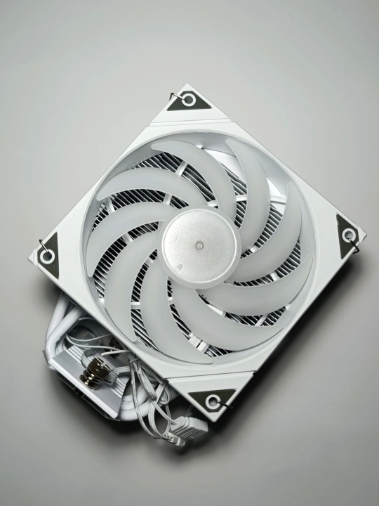 Кулер L4p120 black/white