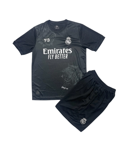 Real Madrid futbol formasi, 2025–2026 yilgi, safar va uy o‘yinlari uchun - 
