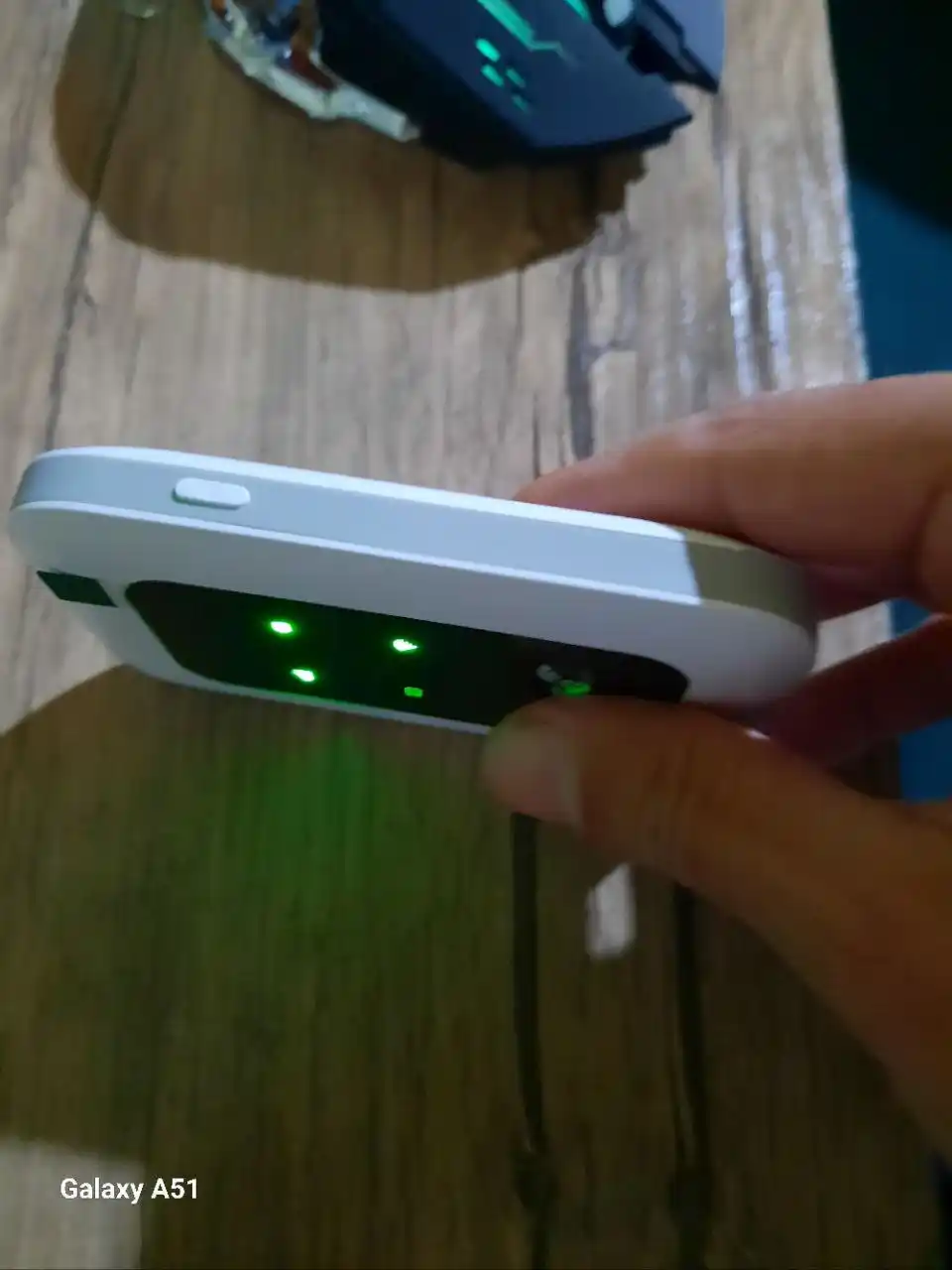Wi-Fi роутер, cho‘ntak modem, portativ, 4G, 5G, SIM-karta bilan, sayohatlar uchun