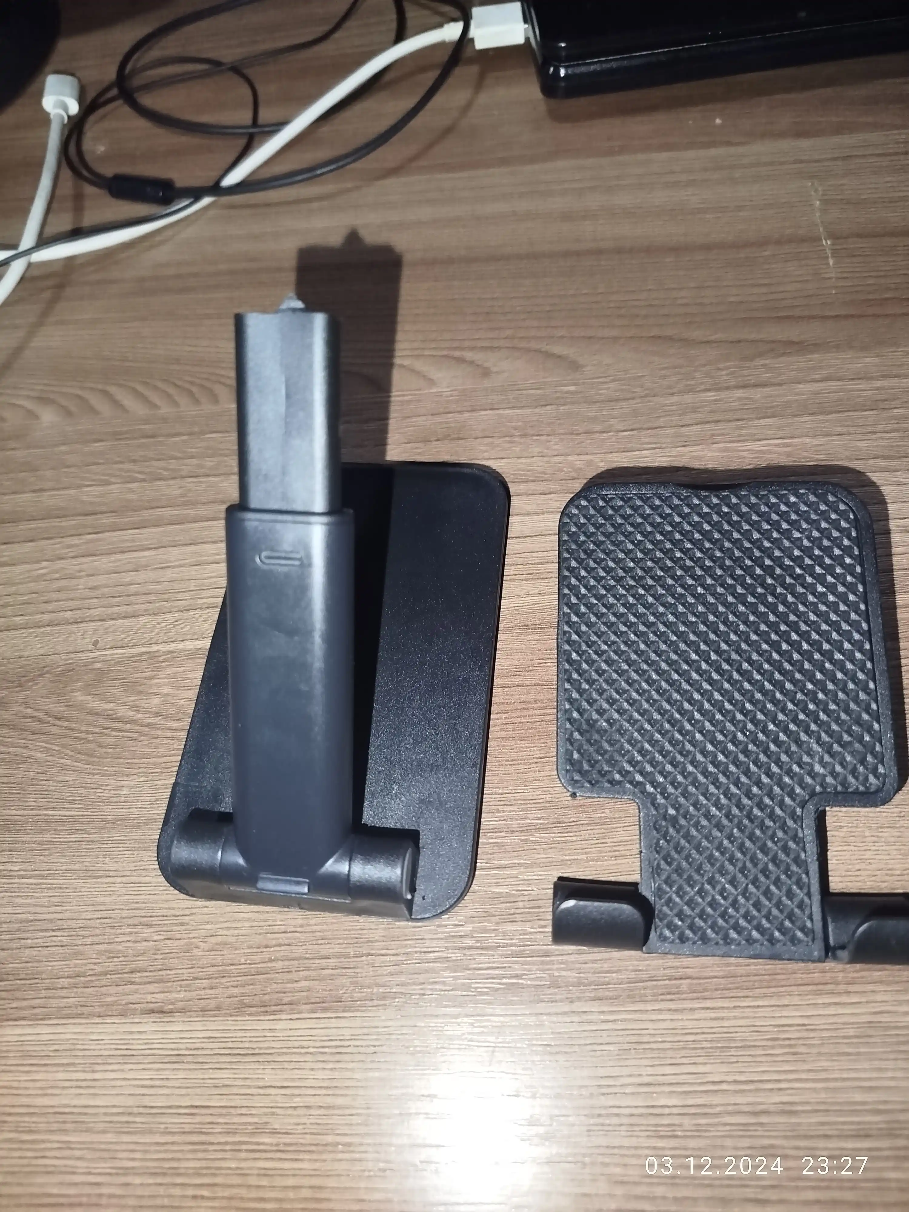 Telefon va planshet uchun ushlagich, sozlanadigan, yig'iladigan