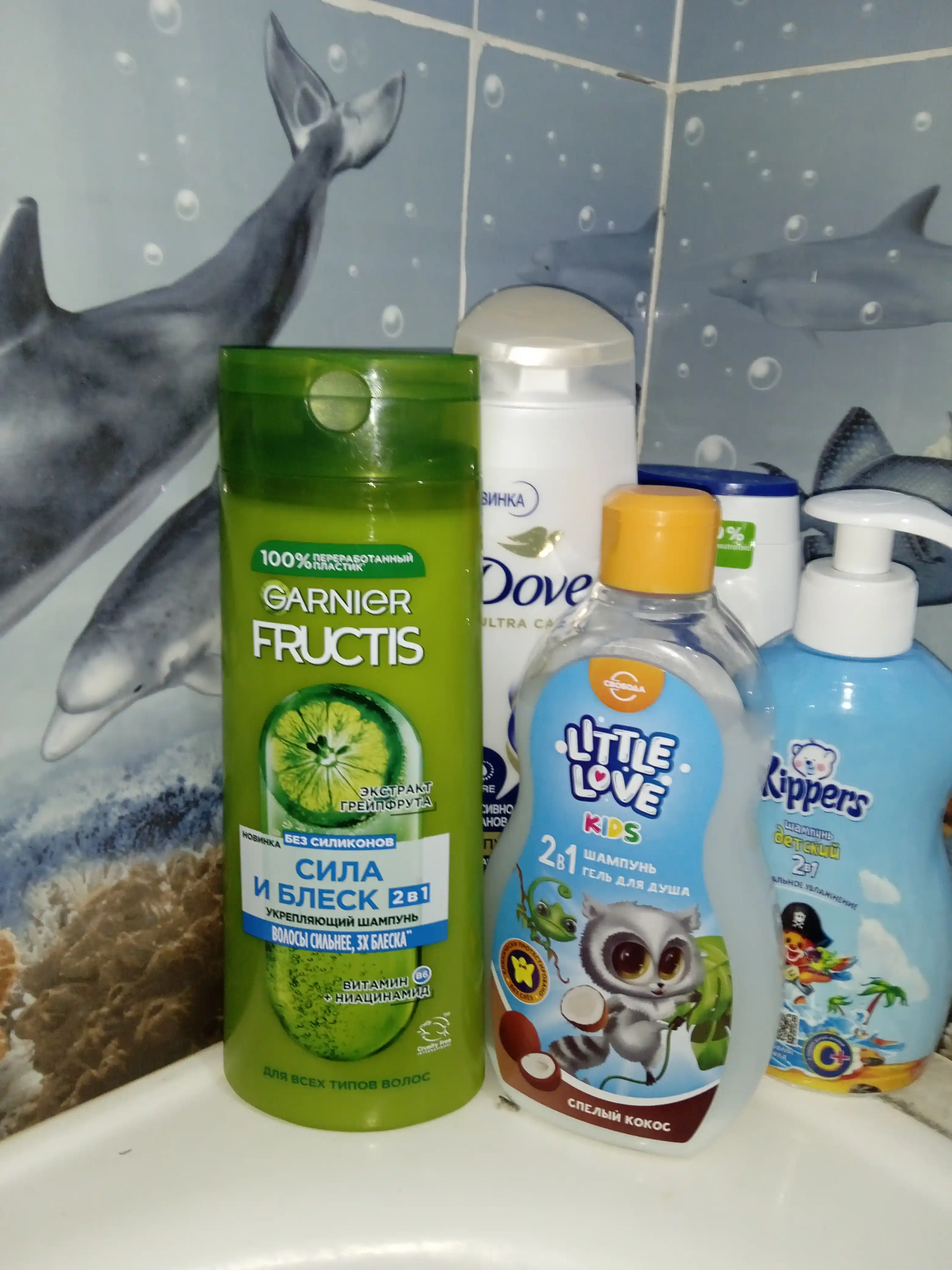 Garnier Fructis soch shampun, kuch va yorqinligi, 2 tasi 1 da, mustahkamlovchi, greypfrut ekstrakti bilan, 400 ml