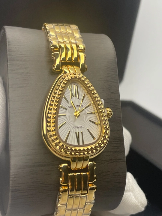 Женские наручные часы BVLGARI на любой стиль, в подарочной упаковке