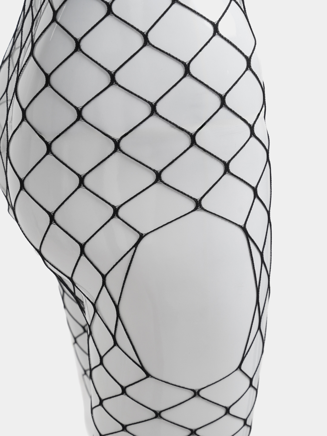 Tverda jinsiy aloqa uchun sherik qidirmoqda