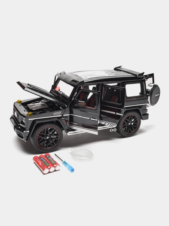 Металлический игрушечный автомобиль Mercedes Benz BRABUS G800 1:18, со звуком, светом и дымом