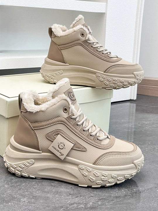 Зимние кроссовки с мехом женские, зимние, на 1 размер маломерка 36-40