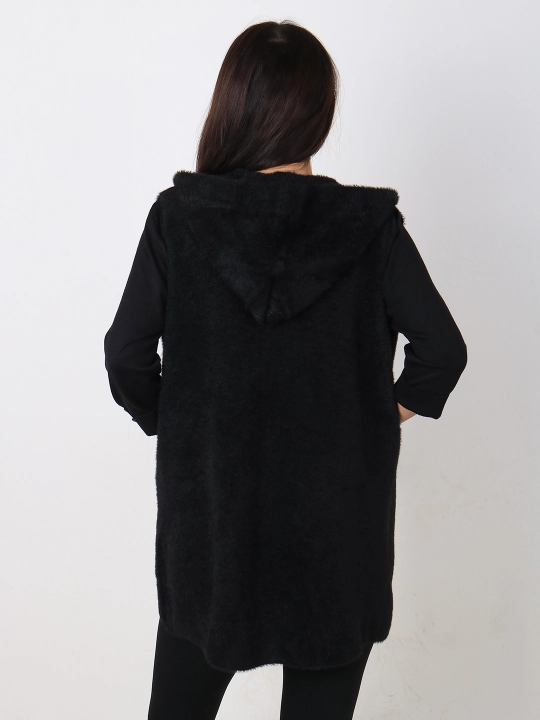 Issiq ayollar nimchasi, Azaly 