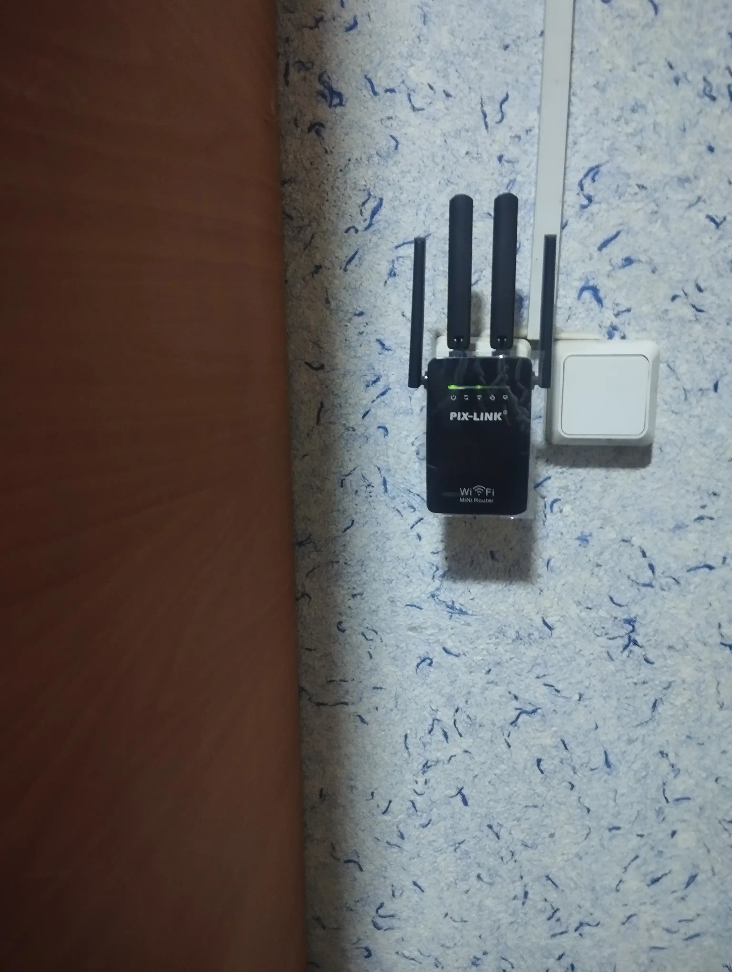 Усилитель сигнала Wi-Fi мини-роутер, репитер 3 в 1 Pix-link LV-WR09