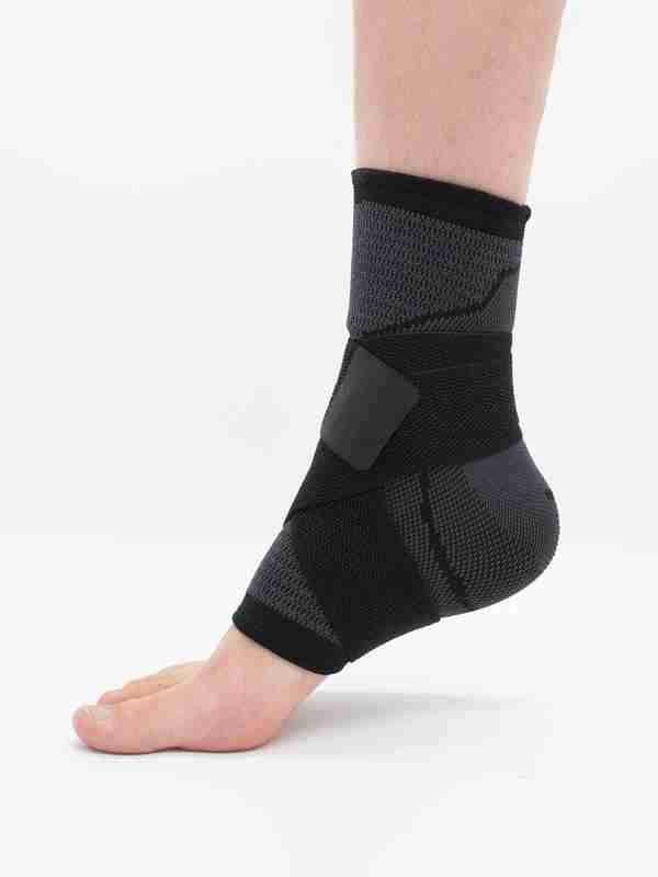 Porno xotinining kozlarini boglab, uni berdi