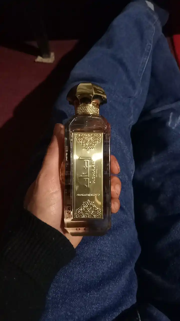 Parfyumlangan suv erkaklar uchun Ashaab Lattafa, 100 ml